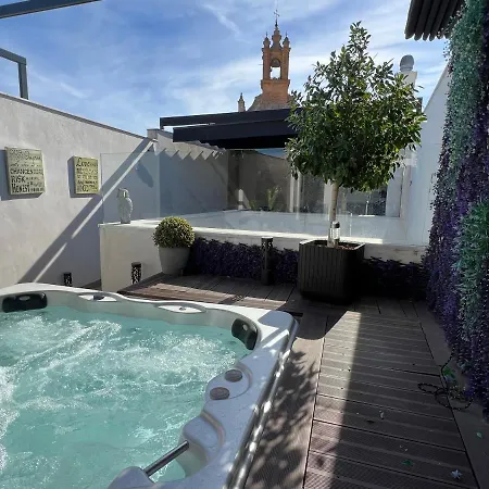 Elegant Duplex 3 Master Bedrooms And Private Seville Exterior photo