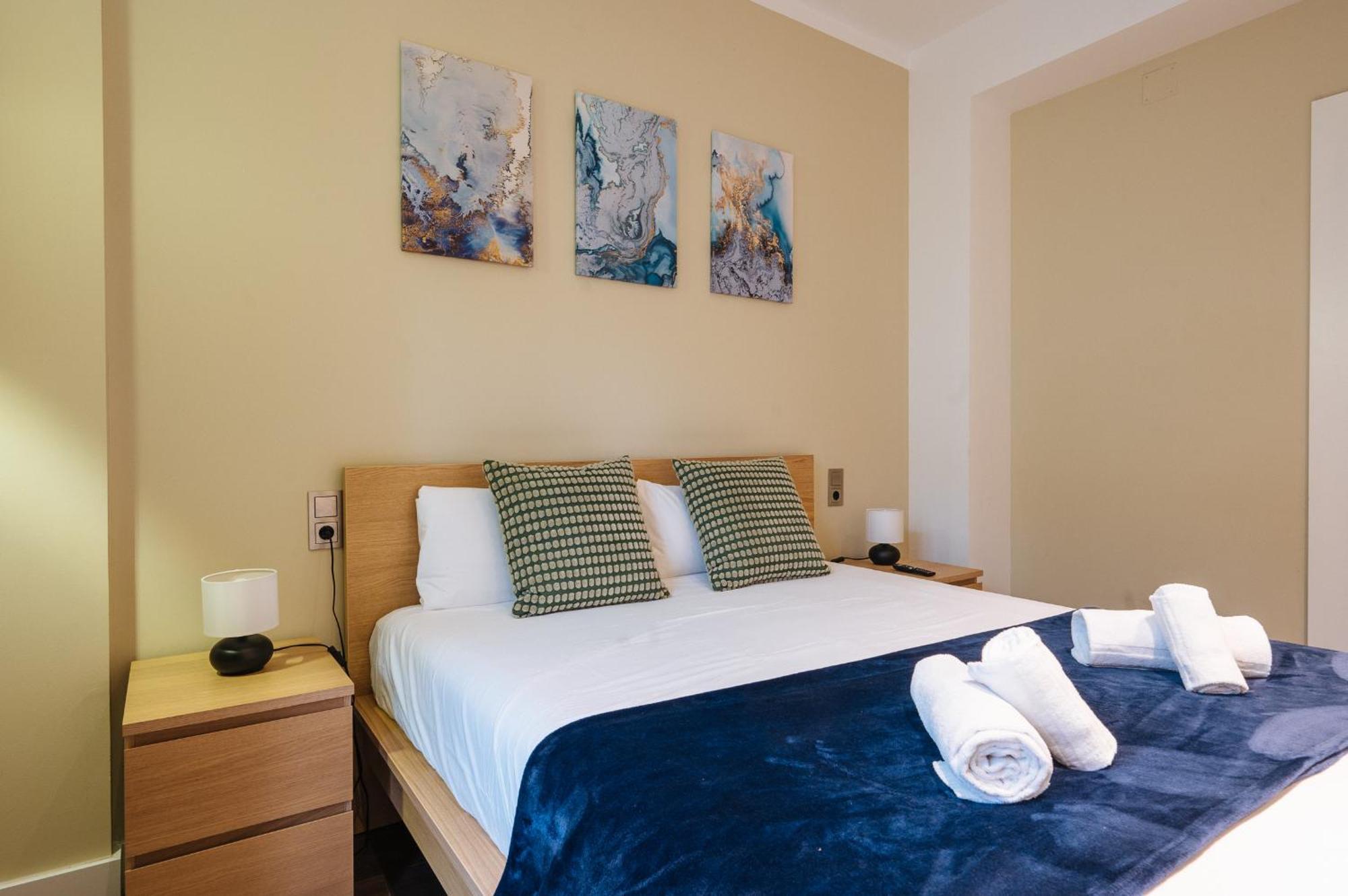 Apartment Elegant Duplex 3 Master Bedrooms And Private Sevilla